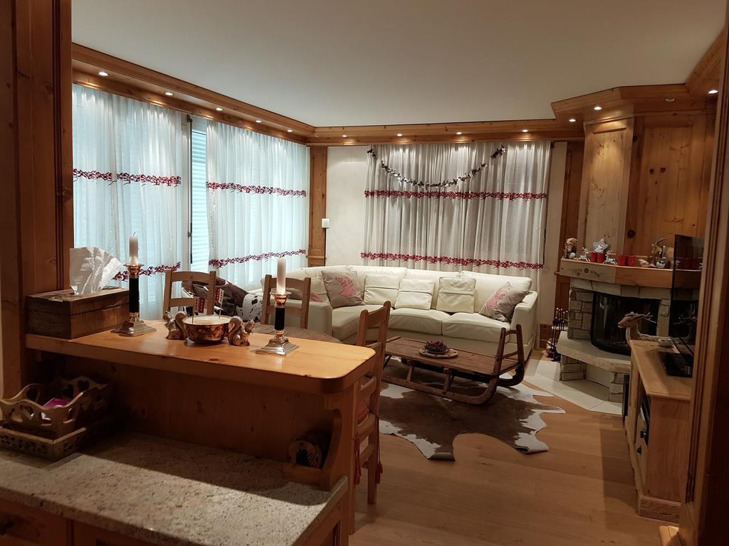 Appartement Clairiere Des Barzettes Avec Vue Magnifique 크란스몬타나 외부 사진